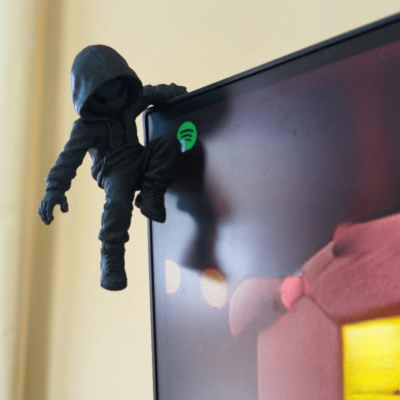 Patung Mini Alien Hoodie Climb - Retro Gaming Room ulasan dan harga